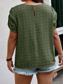 Blusa feminina com detalhes bordados e gola redonda Analia. Plus Size