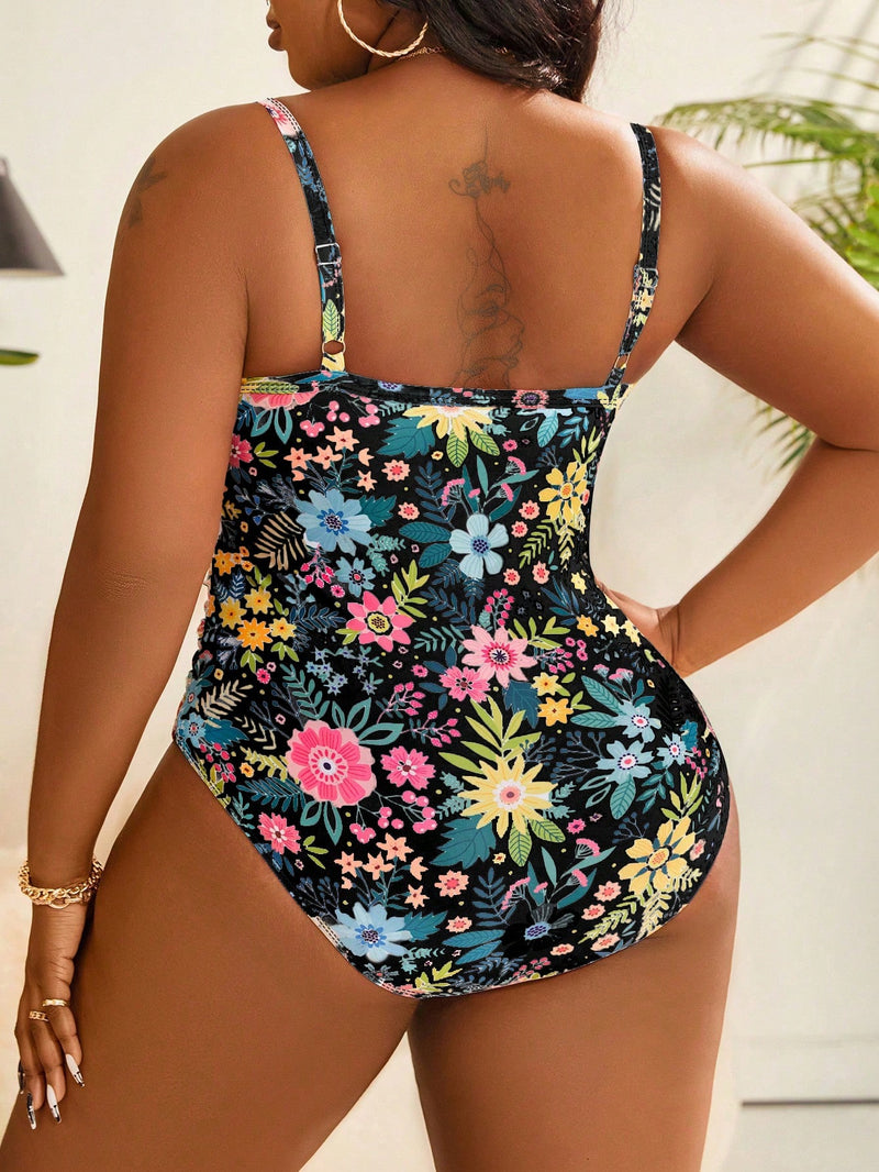 Maiô feminino com estampa floral Arabella. Plus Size