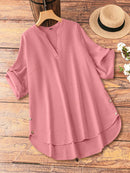 Blusa Feminina com Decote em V e Detalhe de Bainha Alta-Baixa - Vittoria. Plus Size