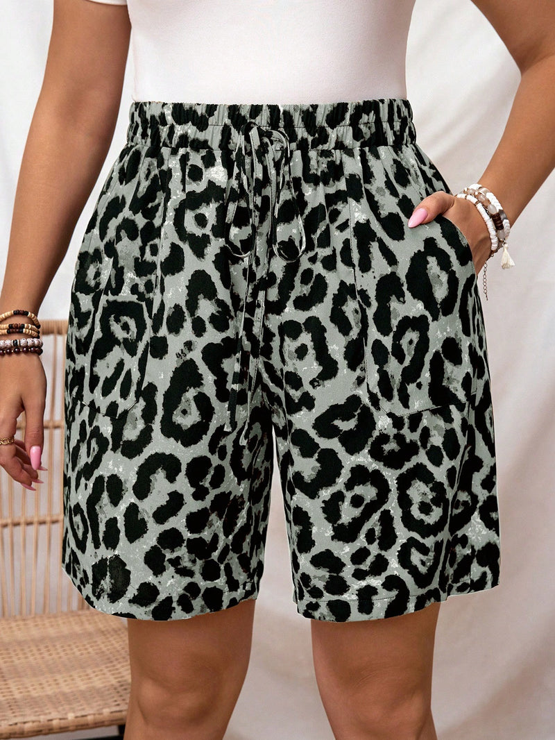 Bermuda Feminina com Estampa Animal Print e Cintura Ajustável - Camille. Plus Size