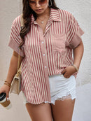 Camisa feminina casual listrada Karina. Plus Size