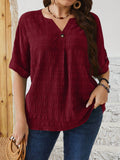 Blusa Feminina com Textura em Relevo e Decote em V -Lavinia. Plus Size