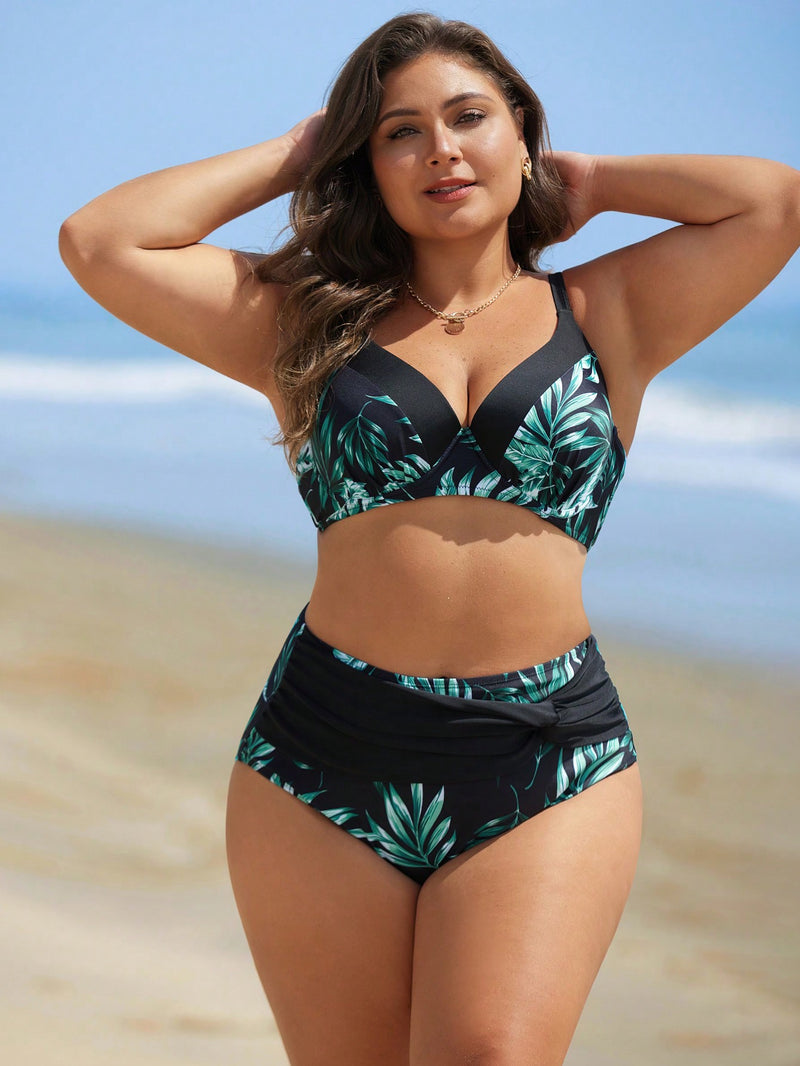 Biquíni Feminino com Estampa Tropical e Cintura Alta - Tacianne. Plus Size