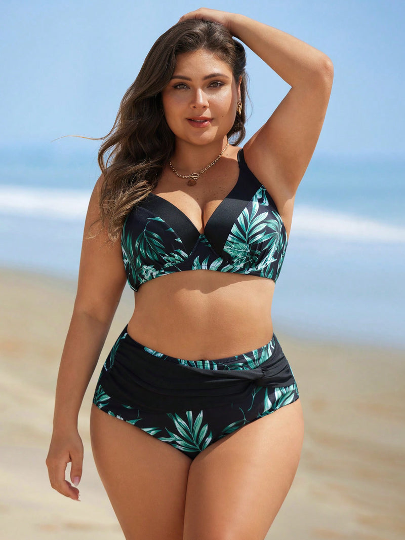 Biquíni Feminino com Estampa Tropical e Cintura Alta - Tacianne. Plus Size