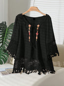 Camisa Feminina Bordada com Recorte de Renda - Dália. Plus Size