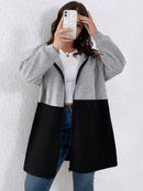 Casaco feminino dois tons com capuz Eloá Plus Size