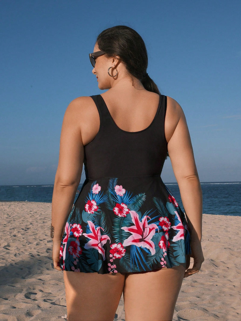 Tanquini feminino com estampa floral Marissa. Plus Size