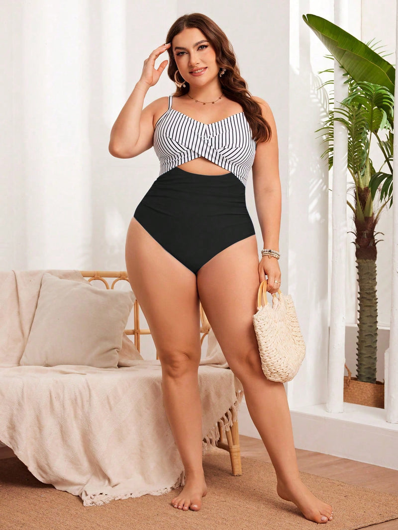 Maiô feminino com estampa listrada Molly. Plus Size