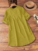 Blusa Feminina com Decote em V e Detalhe de Bainha Alta-Baixa - Vittoria. Plus Size