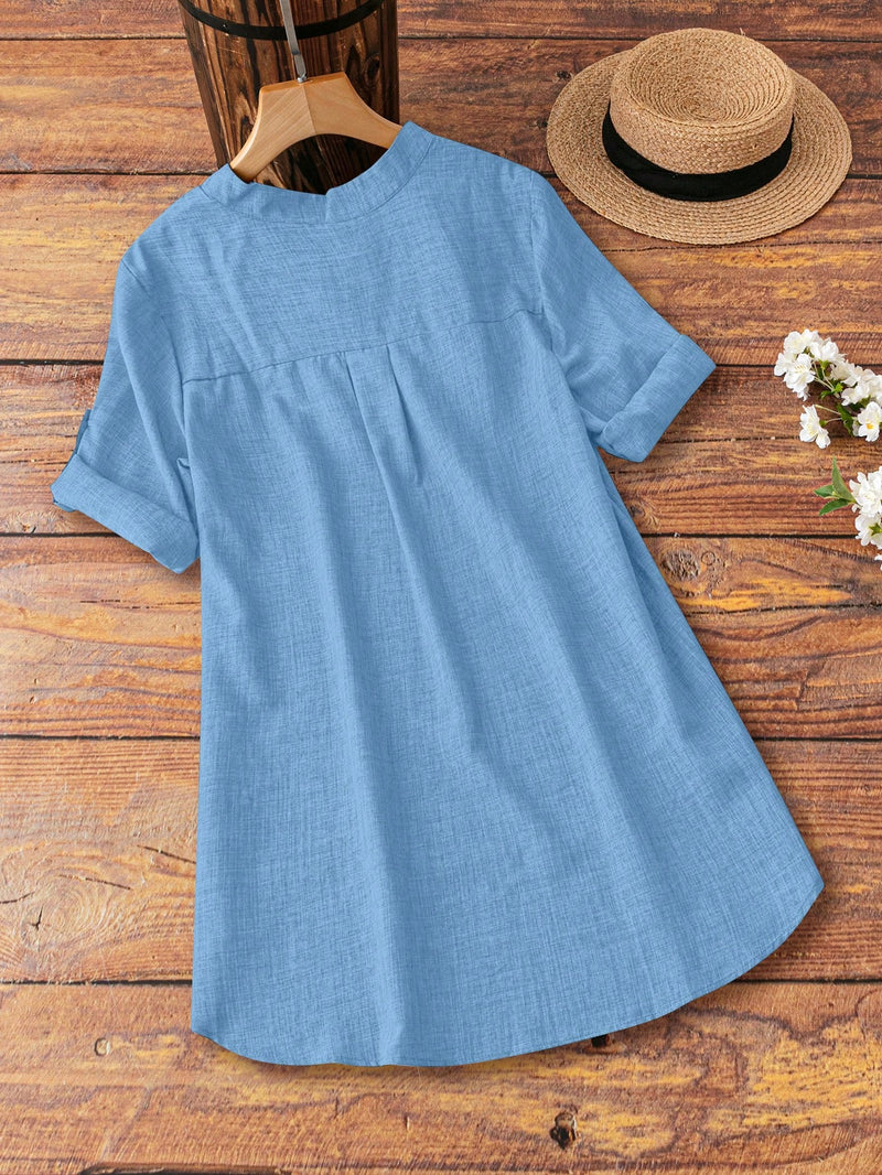 Blusa Feminina com Decote em V e Detalhe de Bainha Alta-Baixa - Vittoria. Plus Size