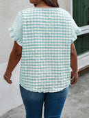 Blusa Feminina de Renda Quadriculada com Babados - Diva. Plus Size