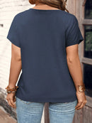 Blusa feminina gola redonda e botões frontais Juliana. Plus Size