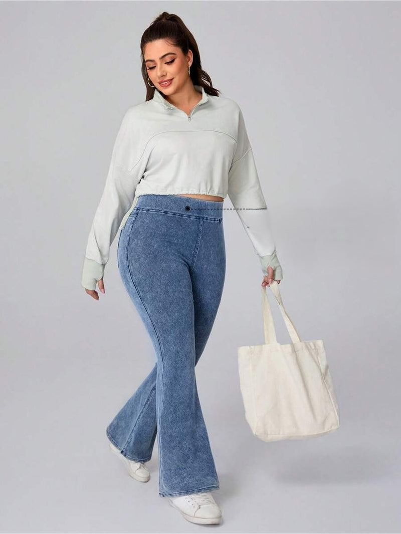 Calça Jeans de perna larga e malha elástica - Jolie. Plus Size