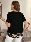 Camiseta Feminina com Decoro de Bolso em Contraste de Cor - Lívia. Plus Size