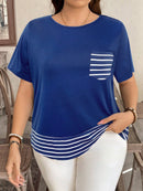 Camiseta Feminina com Decoro de Bolso em Contraste de Cor - Lívia. Plus Size
