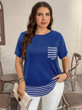 Camiseta Feminina com Decoro de Bolso em Contraste de Cor - Lívia. Plus Size