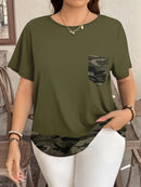 Camiseta Feminina com Decoro de Bolso em Contraste de Cor - Lívia. Plus Size