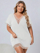 Camisola com detalhe em renda Tania Feminina Plus Size