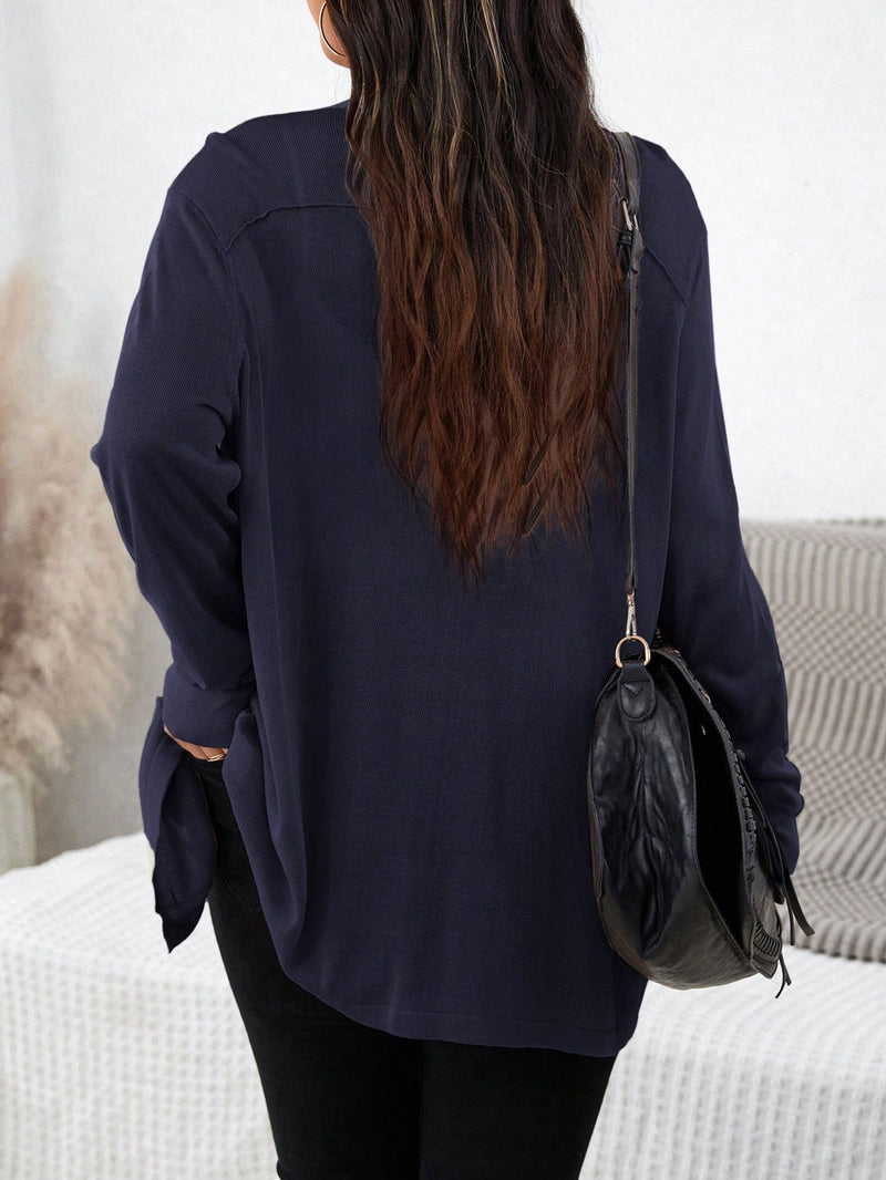 Cardigan Feminina com Botões e Bolsos Duplos - Élodie. Plus Size
