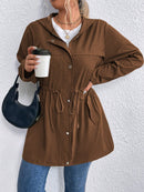 Casaco Feminino com Capuz e Amarração na Cintura – Milany. Plus Size