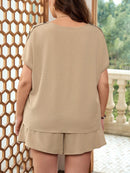 Conjunto Feminino Blusa de Manga Curta e Shorts - Martina. Plus Size