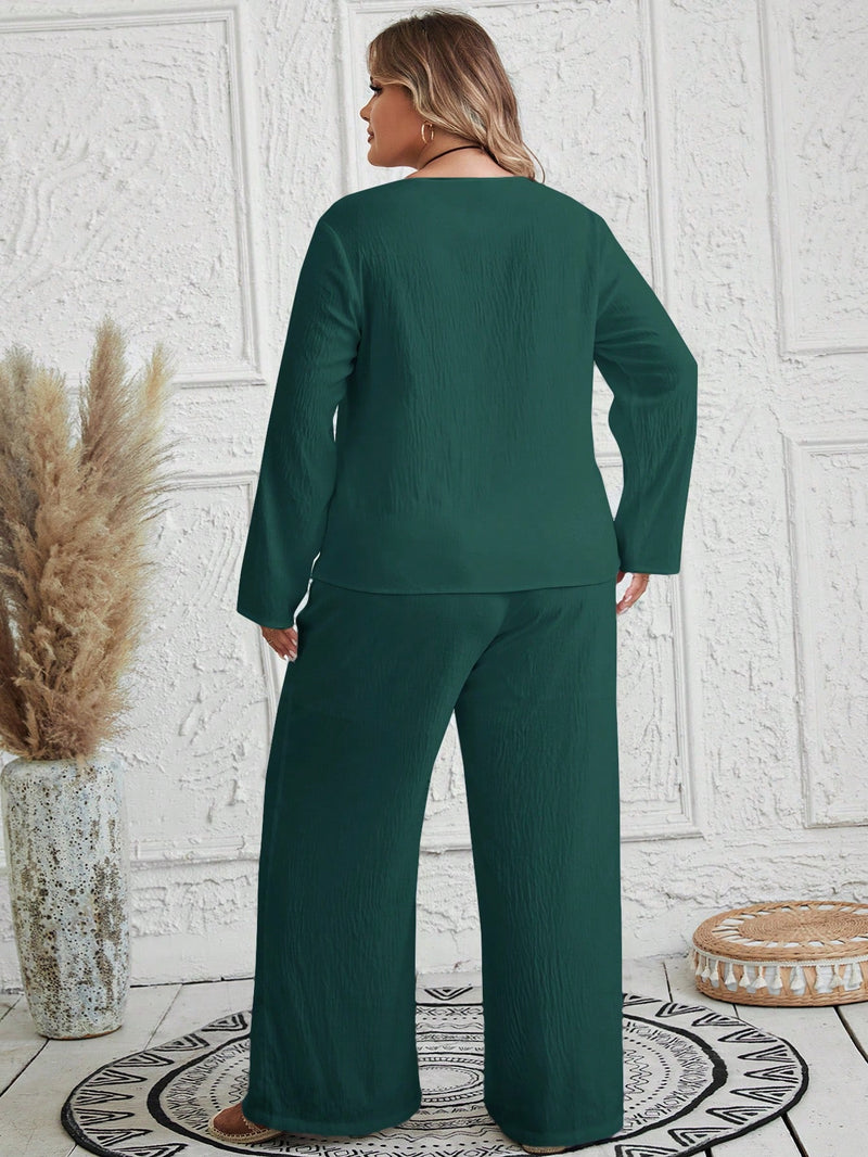 Conjunto Feminino com Blusa de Manga Longa e Calça Ayla. Plus Size