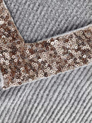 Conjunto Feminino com Decote em V e Detalhes em Barras e Calça Slim Fit - Melissa. Plus Size