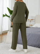 Conjunto Feminino de Manga Longa e Calça em Veludo Canelado- Lucie. Plus Size