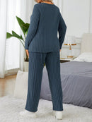 Conjunto Feminino de Manga Longa e Calça em Veludo Canelado- Lucie. Plus Size