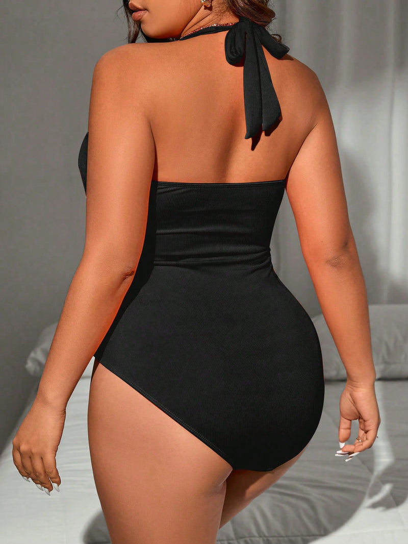 Maiô feminino com Frente Torcida e Franzido Katarina. Plus Size