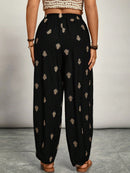 Calça Feminina com Cintura Elástica e Bolsos Mega. Plus Size