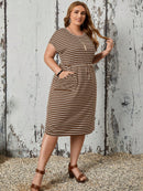 Vestido Feminino Listrado com Cintura Ajustável - Larissa. Plus Size