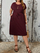 Vestido Feminino Listrado com Cintura Ajustável - Larissa. Plus Size
