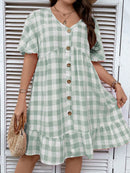 Vestido Feminino com Estampa Xadrez e Botões Frontais - Ruby. Plus Size