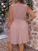 Vestido Feminino Plissado com decote em V transpassado - Eleanor. Plus Size