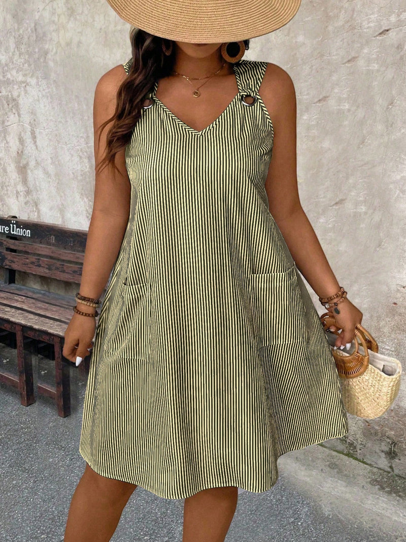 Vestido Feminino Reto sem Mangas - Naya. Plus Size