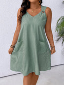 Vestido Feminino Reto sem Mangas - Naya. Plus Size
