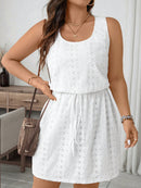 Vestido Feminino Sem Manga Sara. Plus Size