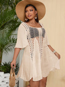 Vestido de Cobertura Feminino com Inserções em Crochê e Mangas Fluidas - Beatriz. Plus Size