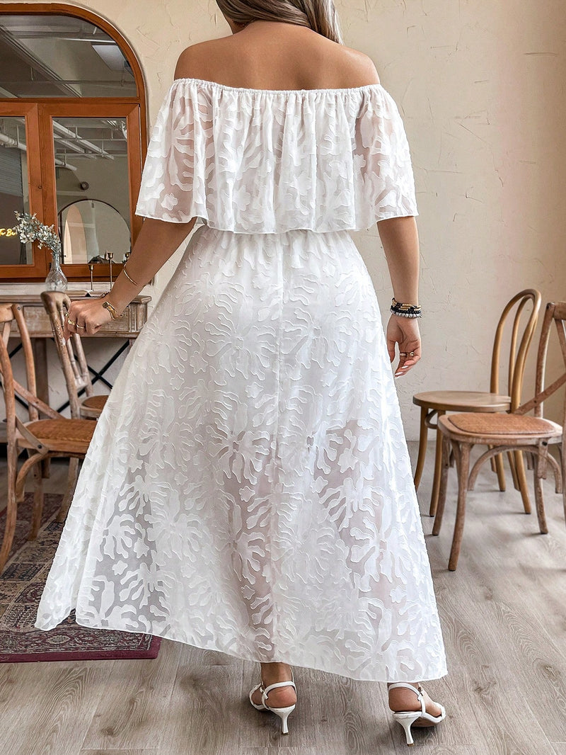 Vestido feminino de Ombro à Mostra e Design Floral 3D Alice. Plus Size