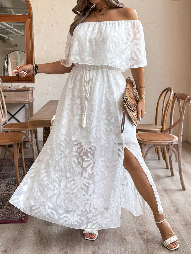 Vestido feminino de Ombro à Mostra e Design Floral 3D Alice. Plus Size