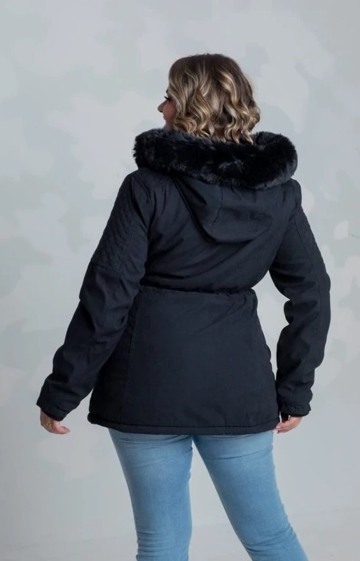Jaqueta com capuz e forro peluciado Mily. Plus Size